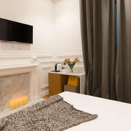 Via Chiodo Luxury Rooms-3