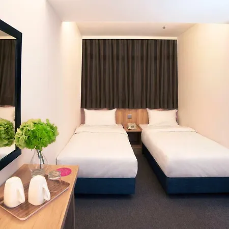 Minimal Hotel Avenue-2