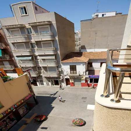 Hostal Anna Benidorm-3