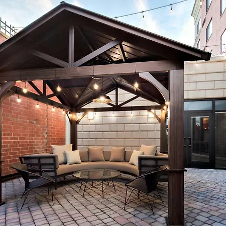 Courtyard Pittsburgh Shadyside-3