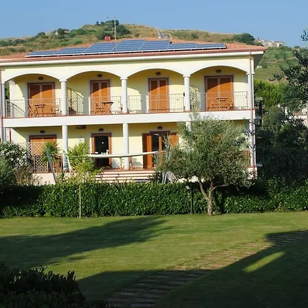 Larus Hotel-3
