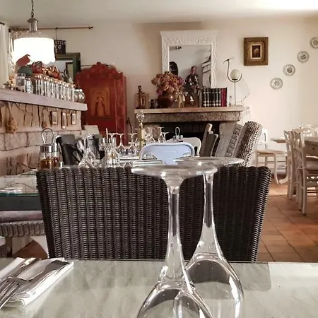 Hôtel Restaurant L'Aiglon-2