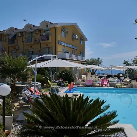 Hotel Piccolo Mondo-2