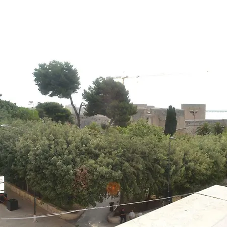 La Maison-2