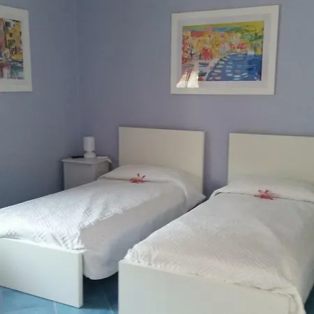 Piccolo Bed-2