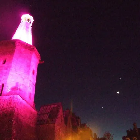 Hôtel particulier Le Mercier de Montigny -Une nuit sur les remparts--3