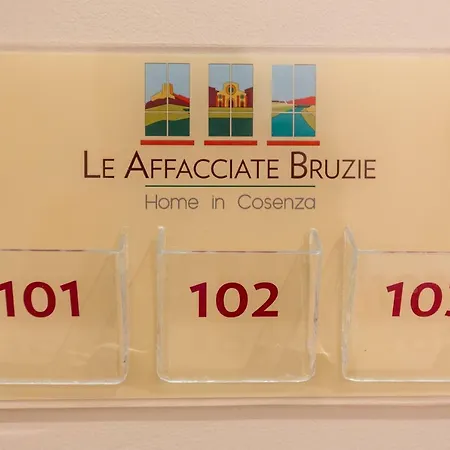 Le Affacciate Bruzie Home Guest House-2