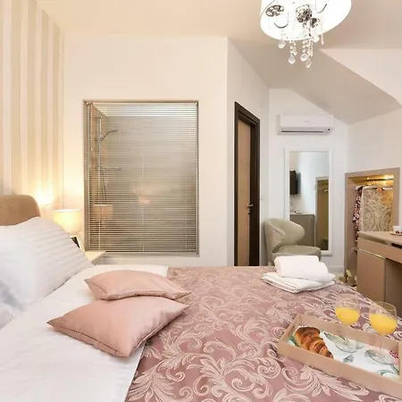 Harvey'S Luxury Rooms-3