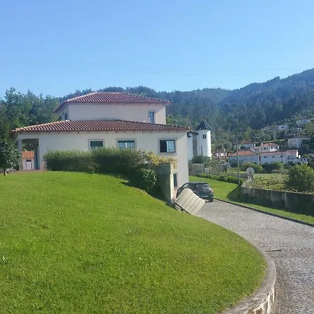 Casa Estrada Da Guia-2