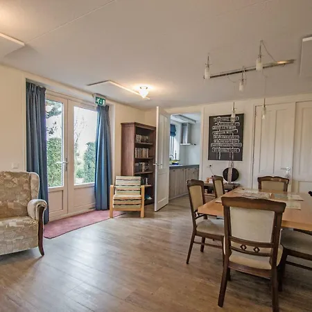 B&B “Te Warskip bij BlokVis”-2