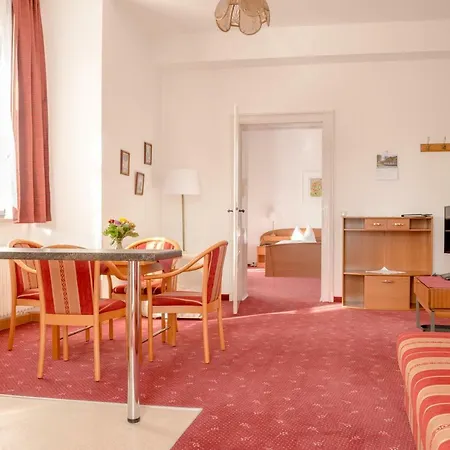 Hotel-Pension Heimburg-3