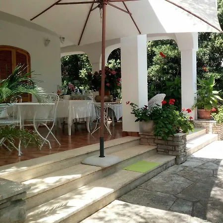 B&B Il Villino Torre Dell'Orso-3