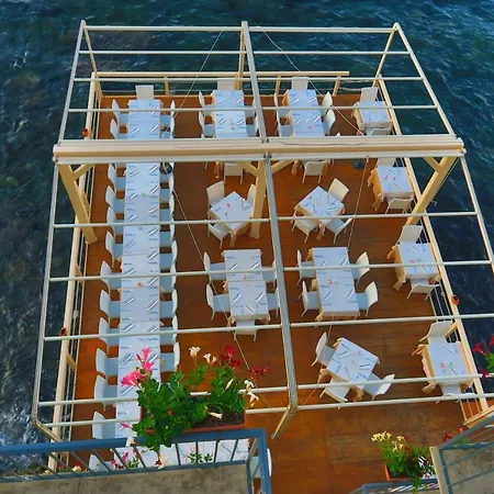 Il Casato Deluxe Rooms-2