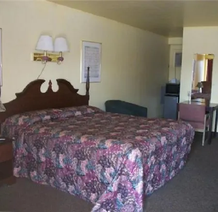 Cottonwood Inn-3