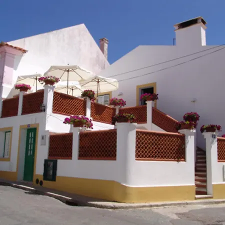 Casa Do Adro Da Igreja Turismo De Habitação-3