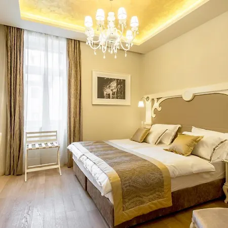 Royal Piazza-2