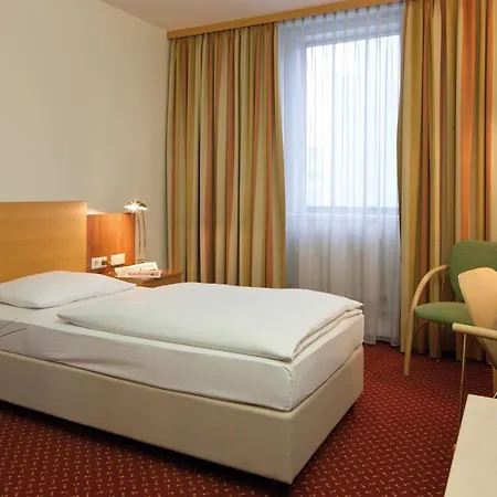 Austria Trend Hotel Salzburg West-2