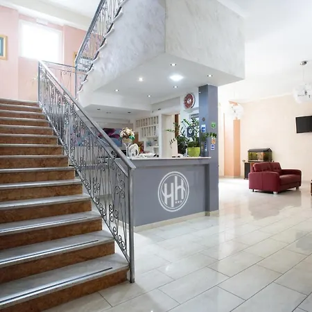 Hotel Happy-3