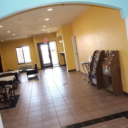 Home Gate Inn & Suites-2