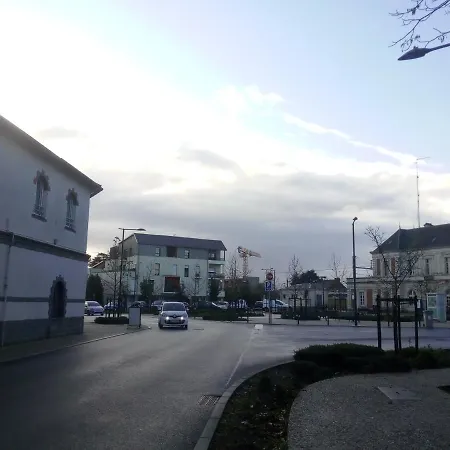 Hotel De La Gare-2