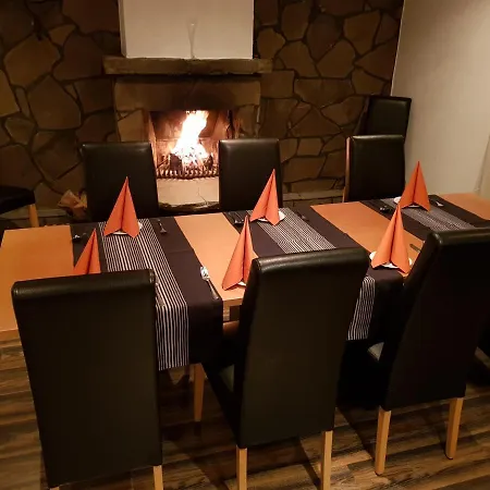 Landgasthof Zum Haeuschen-2