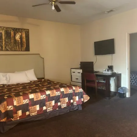 Lone Star Inn & Suites-2