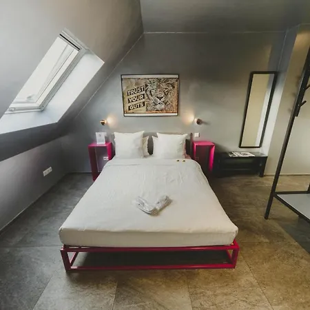 Hotel Jj32 Luxembourg Centre Gare-3