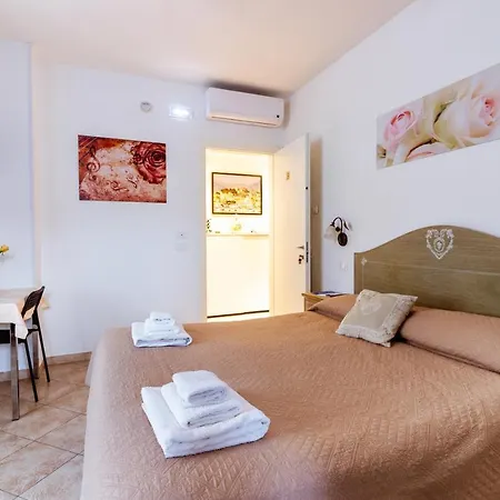 "6 In Centro" Guest House-3