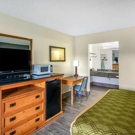 Econo Lodge & Suites Spokane-3