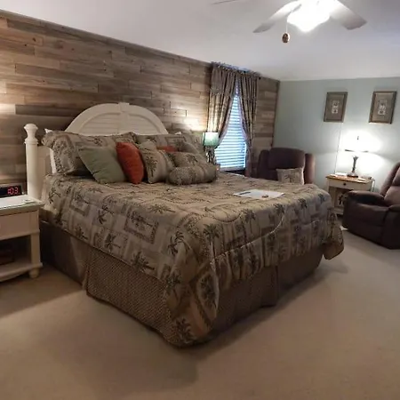 Brookside Mountain Mist Inn-2