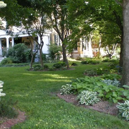 Beall Mansion An Elegant Bed & Breakfast Inn-3