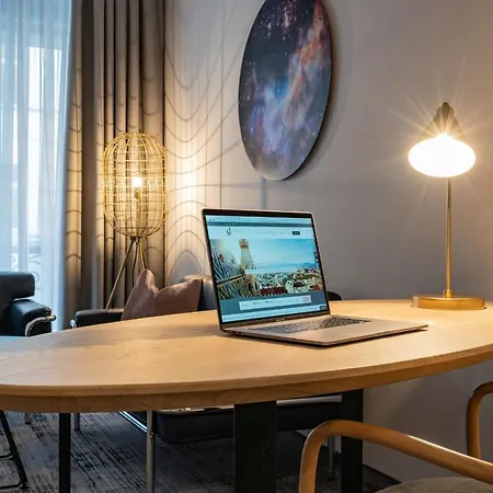 Starlight Suiten Hotel Renngasse-2