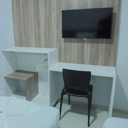Hotel Blue-2