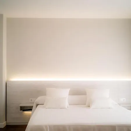 El Pi De Sant Just - Habitacions - Only Bed-2