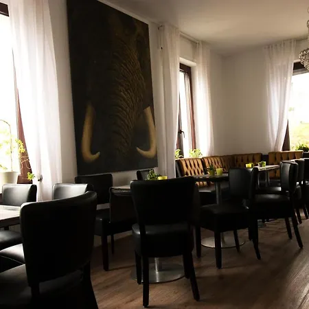 Lazarus Hotel & Restaurant-2