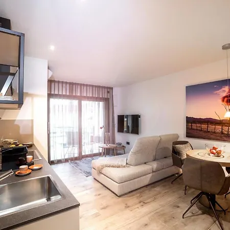 Primera Apartments & Boardinghouse-3