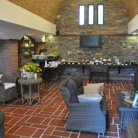 El Vino Hotel & Suites-2