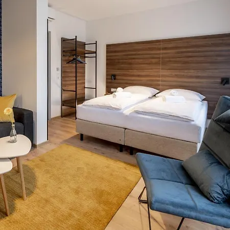 Hotel Zu Freunden-3