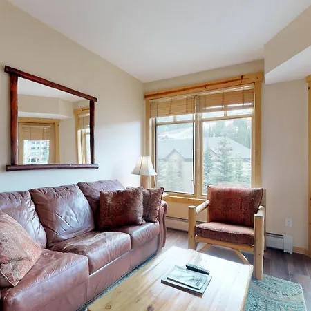 Tucker Mountain Lodge 321-2