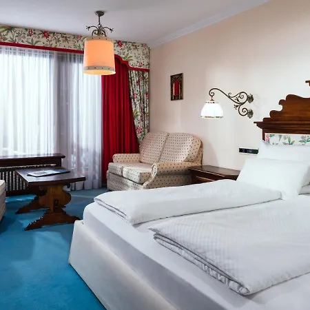 Hotel Bachmair Am See-3
