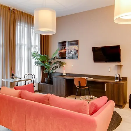 Brasss Hotel Suites-3