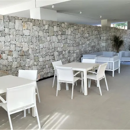Ahoy Apartments-2