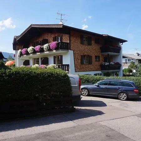 Gaestehaus Kuhns Alpenrose-3