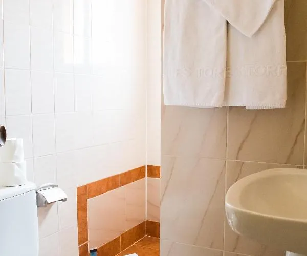 Hostal Las Torres Sant Esteve Sesrovires
