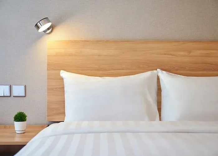 Minimal Hotel Avenue