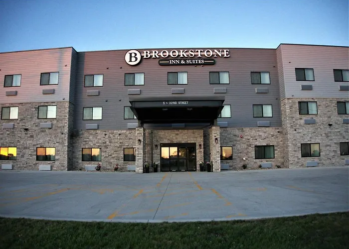 Brookstone Inn & Suites