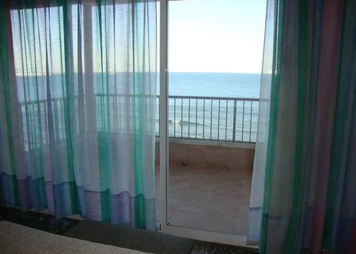 Pineda Beach / Solpins Miami Platja 