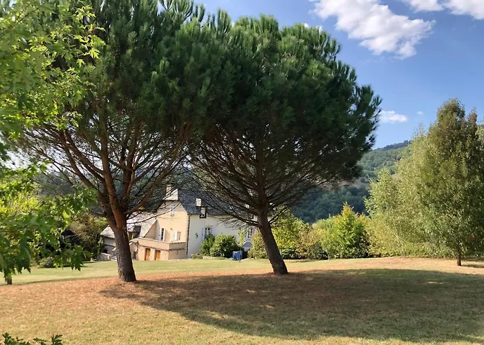 Hôtels à Entraygues-sur-Truyère