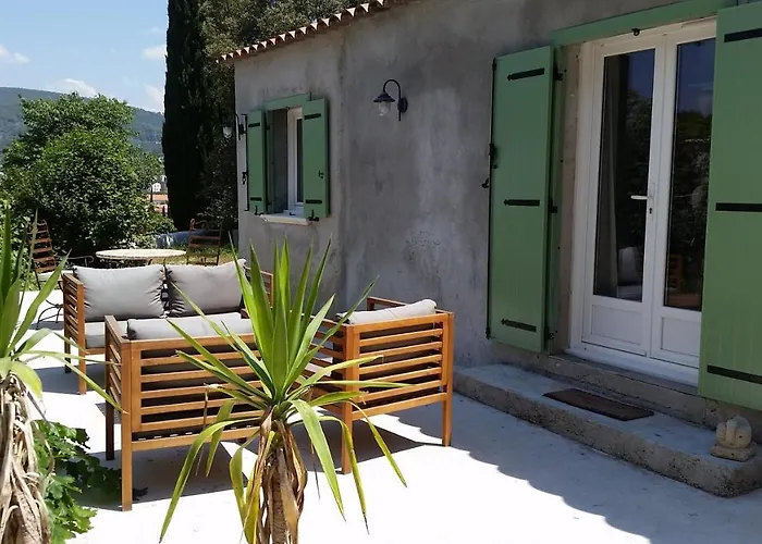 Bed and Breakfast chez cathie à Draguignan