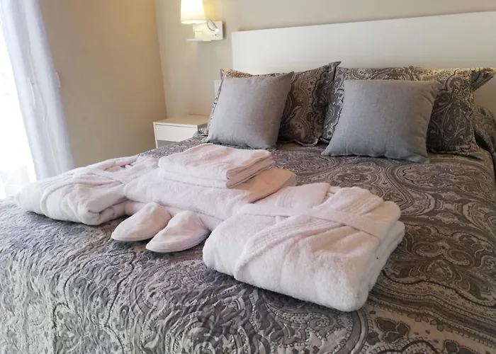 Nueva suite jacuzzi relax beach&mountain